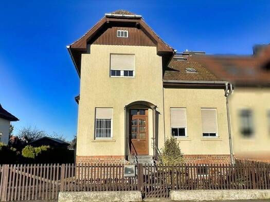 Doppelhaushälfte zum Kauf 119.000 € 3 Zimmer 90,7 m² 446 m² Grundstück Hoyerswerda Hoyerswerda 02977