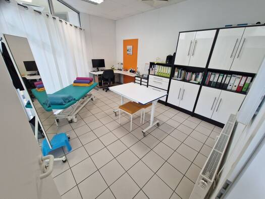 Büro zur Miete provisionsfrei 1.400 € 200 m² Bürofläche teilbar ab 100 m² Würschnitztalstraße 25 Klaffenbach Chemnitz 09123