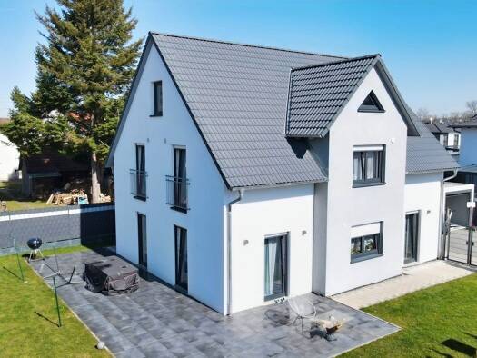 Einfamilienhaus zum Kauf 690.000 € 6 Zimmer 178 m² 551 m² Grundstück Dietenheim 89165