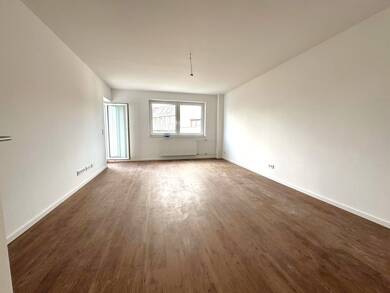 Wohnung zur Miete 910 € 3 Zimmer 79,4 m² 1. Geschoss frei ab sofort Ost Hildesheim 31141