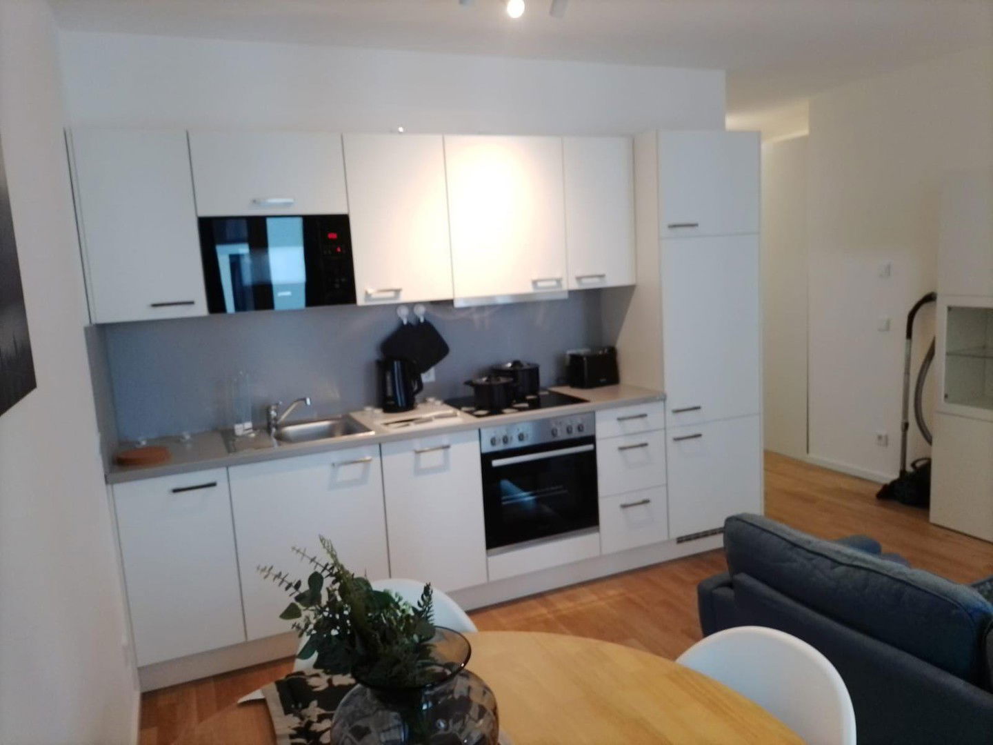 Wohnung zur Miete 890 € 1 Zimmer 40 m²<br/>Wohnfläche 3.<br/>Geschoss 01.02.2025<br/>Verfügbarkeit Schönefeld Schönefeld 12529