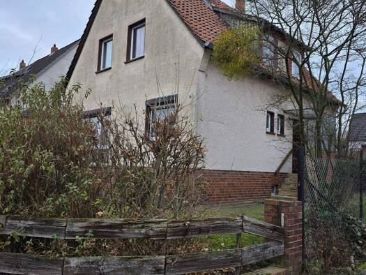 Einfamilienhaus zum Kauf 140.000 € 5 Zimmer 120,8 m² 620 m² Grundstück Alter Schwanefelder Weg 20 Helmstedt 38350