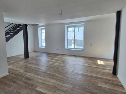 Doppelhaushälfte zur Miete 850 € 4 Zimmer 95 m² frei ab 01.09.2026 Weisbrunn Eltmann 97483