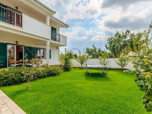 Haus zum Kauf 420.000 € 3 Zimmer 100 m² Klis