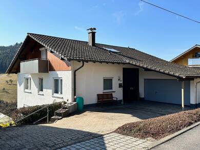 Einfamilienhaus zum Kauf 359.000 € 10 Zimmer 213 m² 694 m² Grundstück Leinstetten Dornhan 72175