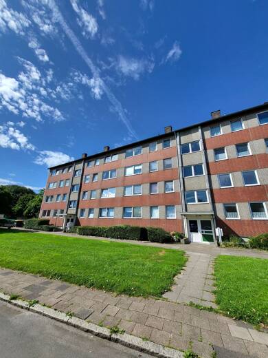 Wohnung zur Miete 694 € 4 Zimmer 82,3 m² Geschoss 1/3 frei ab sofort Erikstraße 66 Dannewerkschule Schleswig 24837