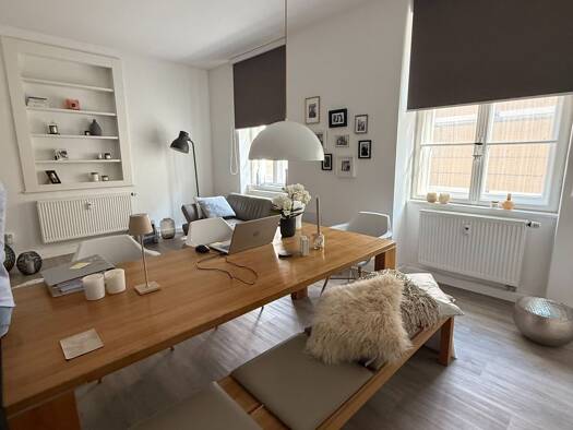 Wohnung zur Miete 1.390 € 4 Zimmer 119 m² 2. Geschoss frei ab 01.10.2025 Altstadt Landshut 84028