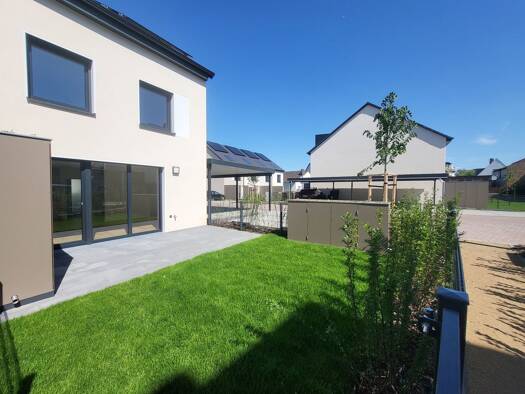 Haus zur Miete 2.300 € 5 Zimmer 145 m² Am Kindergarten Friedberg Friedberg 61169