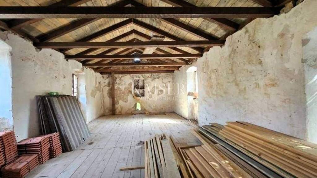 Haus zum Kauf 86.500 € 6 Zimmer 94 m² Lukoran, Preko Sutomiscica, Lukoran, Poljana