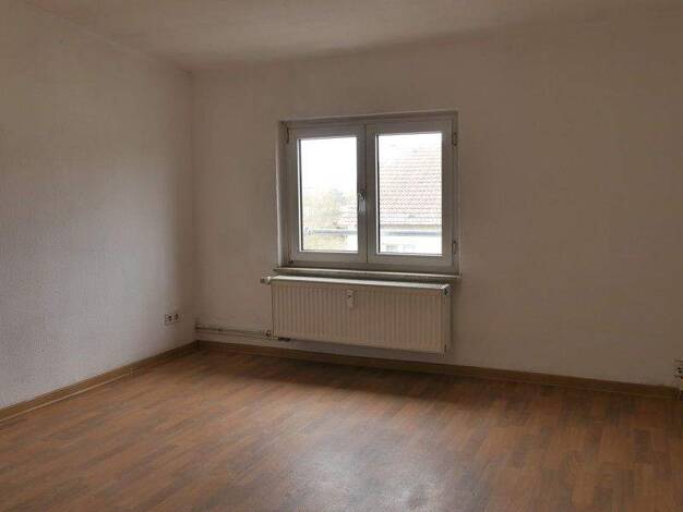 Wohnung zur Miete 435 € 2 Zimmer 48,3 m² 3. Geschoss frei ab 17.04.2026 Limesstr. 2h Hanau 63450