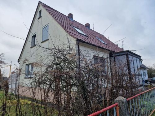 Einfamilienhaus zum Kauf 265.000 € 6 Zimmer 112 m²<br/>Wohnfläche 523 m²<br/>Grundstück Burggrumbach Unterpleichfeld 97294