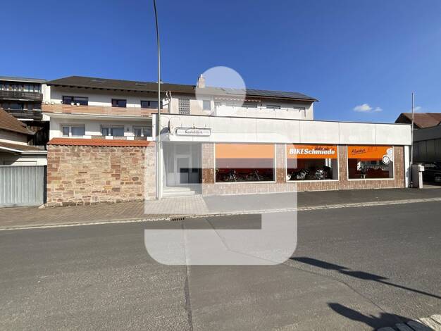 Mehrfamilienhaus zum Kauf 425.000 € 13 Zimmer 301 m² 1.028 m² Grundstück frei ab sofort Hammelburg Hammelburg 97762