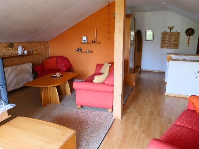 Einfamilienhaus zum Kauf 288.288 € 8 Zimmer 190 m²<br/>Wohnfläche 734 m²<br/>Grundstück Höfingen Hessisch Oldendorf 31840