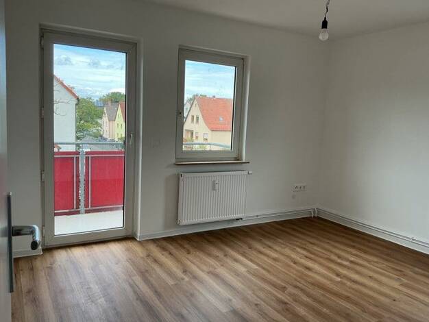 Wohnung zur Miete 637 € 2 Zimmer 60,7 m² 2. Geschoss frei ab sofort Karl-Kihn-Straße 2 Großauheim Hanau 63457