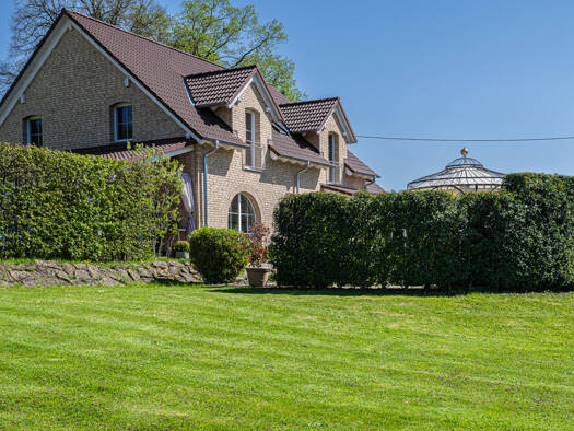 Einfamilienhaus zum Kauf 1.098.000 € 6 Zimmer 230 m² 5.285 m² Grundstück Niederweis Niederweis 54668