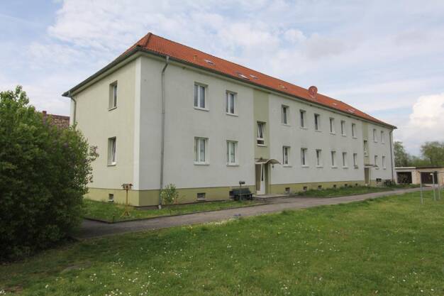 Mehrfamilienhaus zum Kauf als Kapitalanlage geeignet 380.000 € 24 Zimmer 496 m² 1.791 m² Grundstück Großzössen Neukieritzsch/OT Großzössen 04575