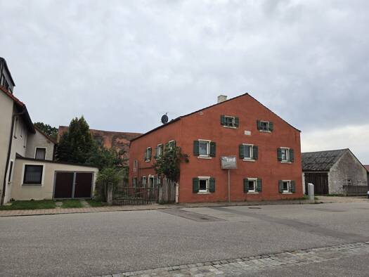 Mehrfamilienhaus zum Kauf 299.000 € 9 Zimmer 195 m² 1.908 m² Grundstück Burgsalach Burgsalach 91790