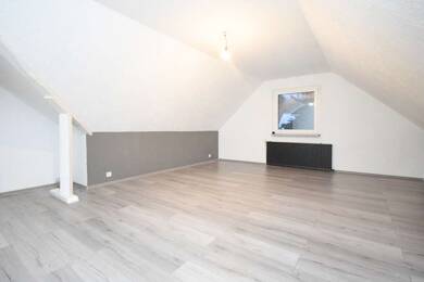 Wohnung zur Miete 560 € 3 Zimmer 80 m² Dachgeschoss, 2. Geschoss Rammelsberg Goslar 38640