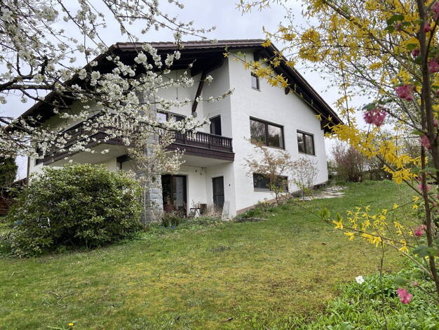 Einfamilienhaus zum Kauf provisionsfrei 389.000 € 8 Zimmer 189 m² 2.000 m² Grundstück Nammering Fürstenstein 94538