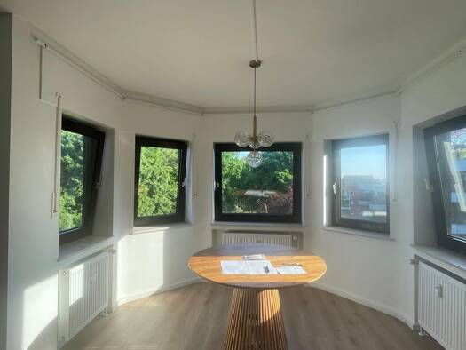 Wohnung zur Miete 800 € 1,5 Zimmer 60 m² Geschoss -3/3 frei ab 01.05.2026 Grimlinghausen Neuss 41468