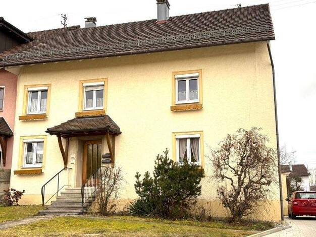 Einfamilienhaus zum Kauf 625.000 € 8 Zimmer 200 m² 1.376 m² Grundstück frei ab sofort Hilzingen 78247
