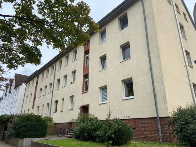 Wohnung zur Miete 688 € 3 Zimmer 62,5 m² 2. Geschoss frei ab 25.09.2026 Ackerstraße 42 Braunschweig Braunschweig 38126