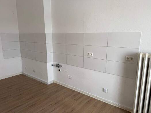 Wohnung zur Miete 600 € 3 Zimmer 110 m² 2. Geschoss frei ab 01.02.2026 Friedrich-Wilhelm-Straße 4 Eschwege 37269