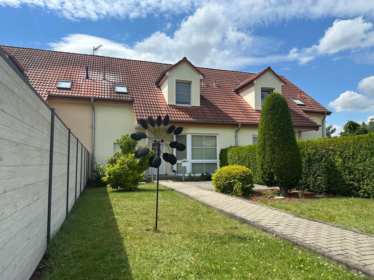 Reihenmittelhaus zum Kauf 220.000 € 4 Zimmer 113 m²<br/>Wohnfläche 346 m²<br/>Grundstück Zscherndorf Sandersdorf-Brehna / Zscherndorf 06792