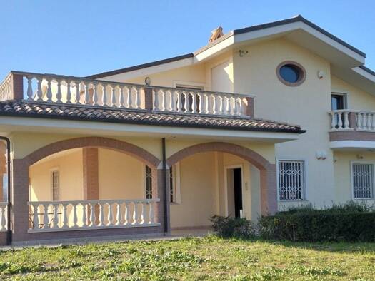 Haus zum Kauf 1.200.000 € 350 m² Città Sant'Angelo 65013