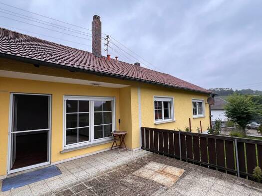 Bungalow zum Kauf 450.000 € 3 Zimmer 110 m² 740 m² Grundstück frei ab sofort Hallerndorf Hallerndorf 91352