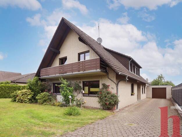 Einfamilienhaus zum Kauf 415.000 € 10 Zimmer 231 m² 900 m² Grundstück Lohne 49393