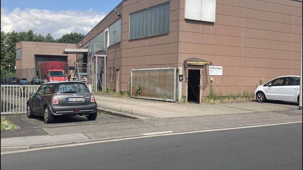 Lagerhalle zur Miete 3,53 € 750 m² Lagerfläche Quettingen Leverkusen 51381