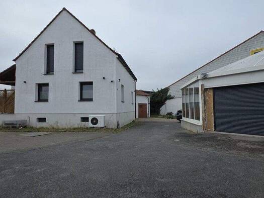 Haus zum Kauf 1.395.000 € 4 Zimmer 120 m² 1.200 m² Grundstück Oggersheim Ludwigshafen 67071