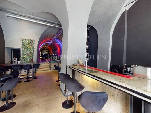 Atelier zur Miete 2.530 € Stadtmitte Mitte 18055