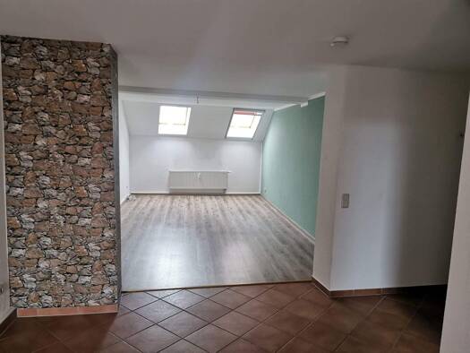 Wohnung zur Miete 595 € 2 Zimmer 84,2 m² 2. Geschoss frei ab sofort Bahnhofstraße 4 Senftenberg 01968