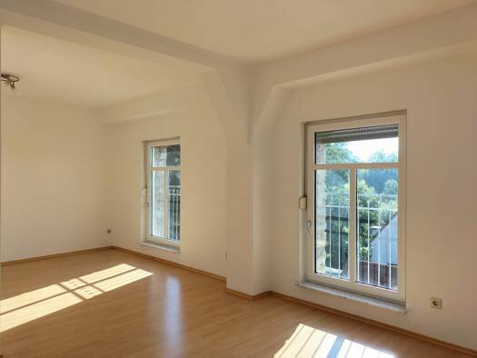 Wohnung zur Miete 966 € 3,5 Zimmer 92 m² Geschoss 3/4 frei ab sofort Schlüsselfeld 96132
