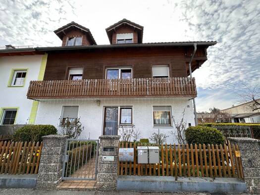 Mehrfamilienhaus zum Kauf provisionsfrei 900.000 € 9 Zimmer 286 m² 713 m² Grundstück frei ab sofort Waldkraiburg 84478