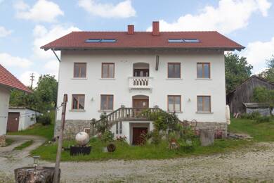 Herrenhaus zum Kauf 15 Zimmer 503 m² 15.000 m² Grundstück Pillham Ruhstorf a.d.Rott 94099