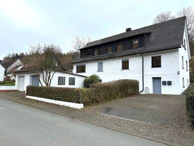 Mehrfamilienhaus zum Kauf provisionsfrei 200.000 € 8 Zimmer 255 m² 532 m² Grundstück Eifa Hatzfeld (Eder) 35116