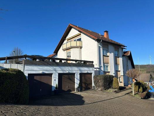 Wohnung zum Kauf 149.600 € 3 Zimmer 91,9 m² 1. Geschoss Neuenrade 58809