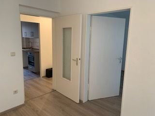 Wohnung zur Miete 600 € 2,5 Zimmer 55 m²<br/>Wohnfläche 1.<br/>Geschoss ab sofort<br/>Verfügbarkeit Glockenhof Nürnberg 90461