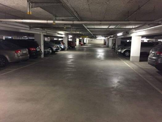 Tiefgaragenstellplatz zur Miete provisionsfrei 55 € Stuttgarter Allee 31 Grünau-Mitte Leipzig 04209