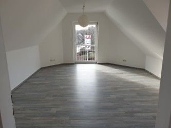 Wohnung zur Miete 230 € 1 Zimmer 32,4 m²<br/>Wohnfläche Stralsunder Straße 5a Bergen Bergen auf Rügen 18528