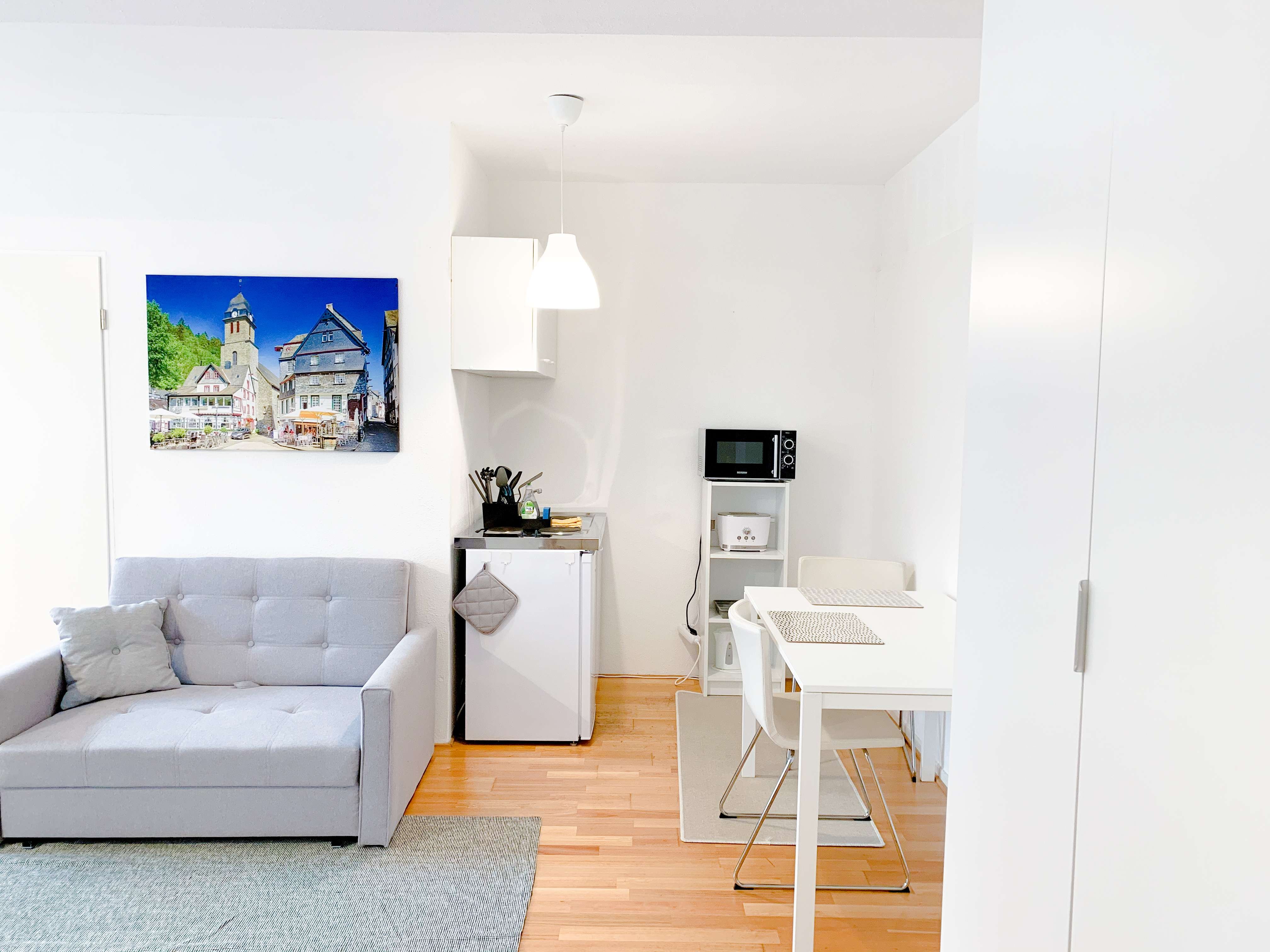 Wohnung zur Miete Wohnen auf Zeit 900 € 1 Zimmer 30 m²<br/>Wohnfläche 01.01.2025<br/>Verfügbarkeit Adalbertsteinweg Aachen 52070