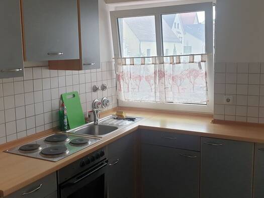 Wohnung zur Miete 650 € 2 Zimmer 68 m² 2. Geschoss frei ab sofort Rottenburg Rottenburg a. d. Laaber 84056