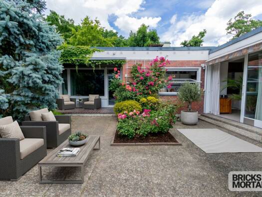 Bungalow zum Kauf 750.000 € 3,5 Zimmer 156,8 m² 651 m² Grundstück frei ab 01.11.2026 Gravenbruch Neu-Isenburg 63263