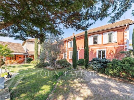 Einfamilienhaus zum Kauf provisionsfrei 639.000 € 300 m² 1.898 m² Grundstück La Côte-Saint-André 38260