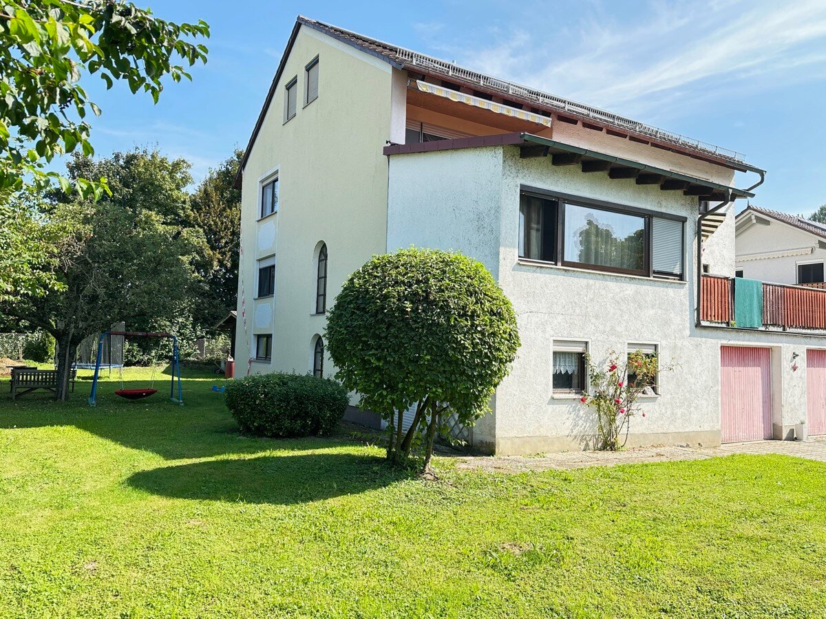 Mehrfamilienhaus zum Kauf 450.000 € 10 Zimmer 281 m²<br/>Wohnfläche 861 m²<br/>Grundstück Hengersberg Hengersberg 94491