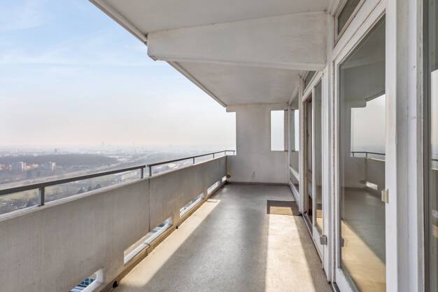 Wohnung zum Kauf 350.000 € 2 Zimmer 64 m² 21. Geschoss Bornheim Frankfurt am Main 60385