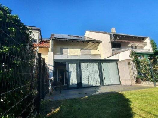 Reihenmittelhaus zum Kauf 599.000 € 6 Zimmer 171 m² 334 m² Grundstück Aichach 86551